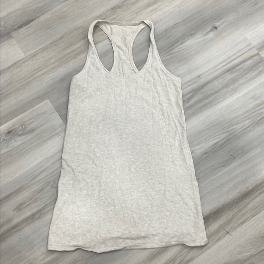 Lululemon tank